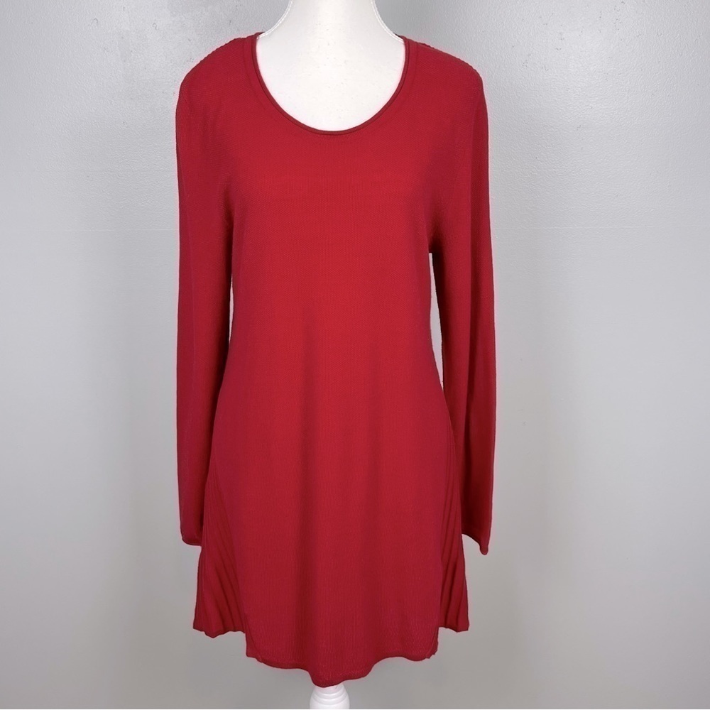 Style & Co. red tunic length pleated tail mixed knit sweater, size medium.